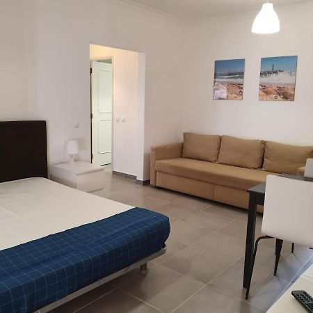 Varandas Do Mar 3- Remodelado, Wifi, 150Mt Praia Quarteira Buitenkant foto